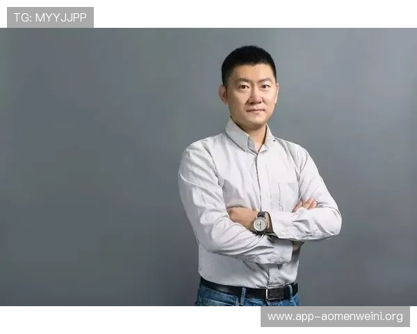 澳门新濠天地是谁创办的及其创始人的行业影响力探讨
